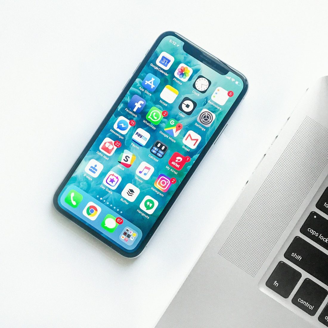 电竞牛 APP 赛程与赛事列表界面示意